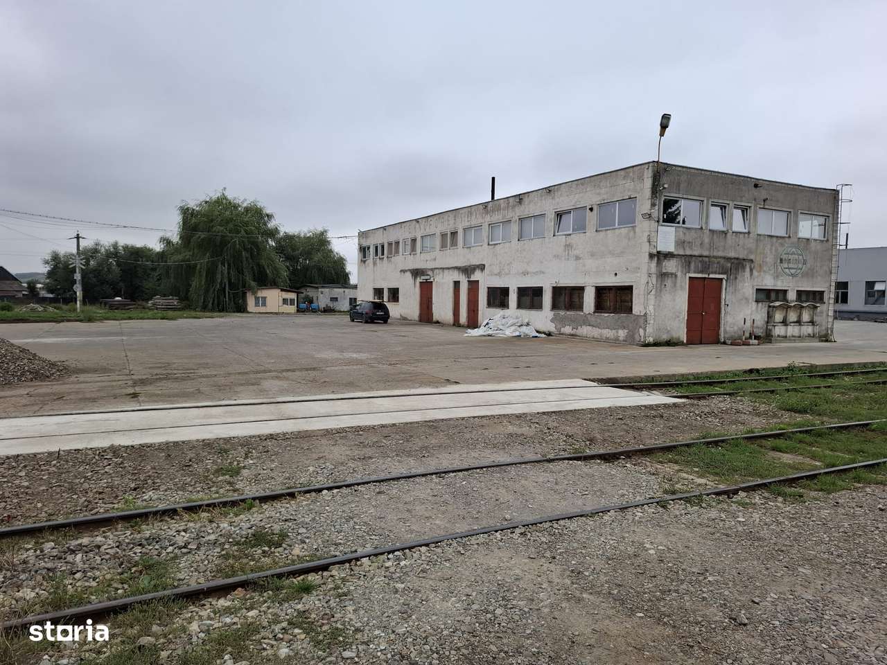 Hala de vanzare cu acces la cale ferata – Dornesti, Suceava-3