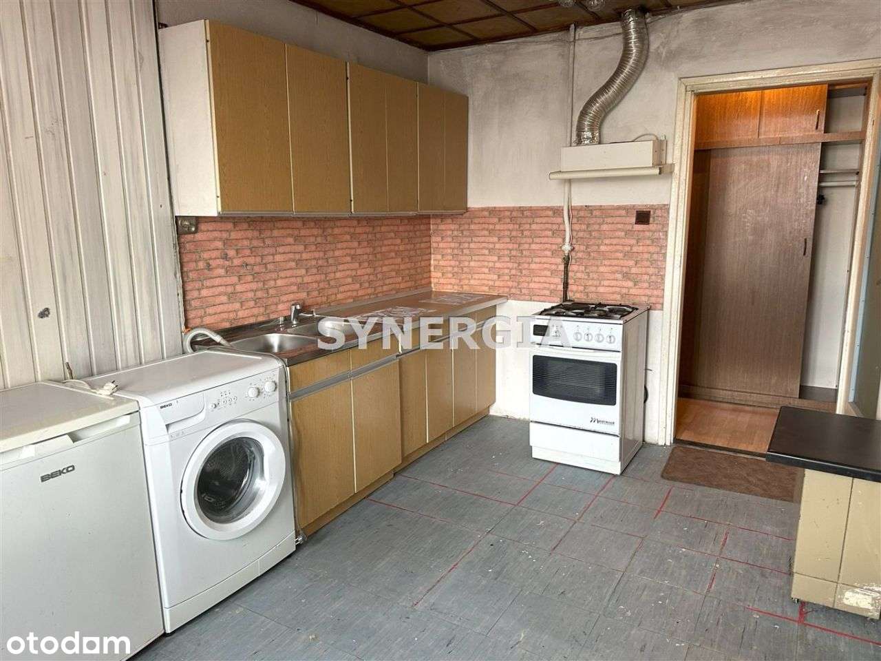 Duża kawalerka w centrum miasta-6