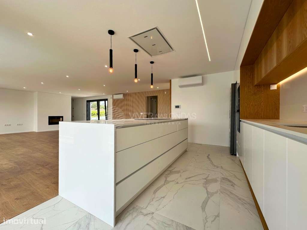 Moradia Térrea Nova T3 + Escritório com Piscina em Panoias, Braga - Grande imagem: 5/36