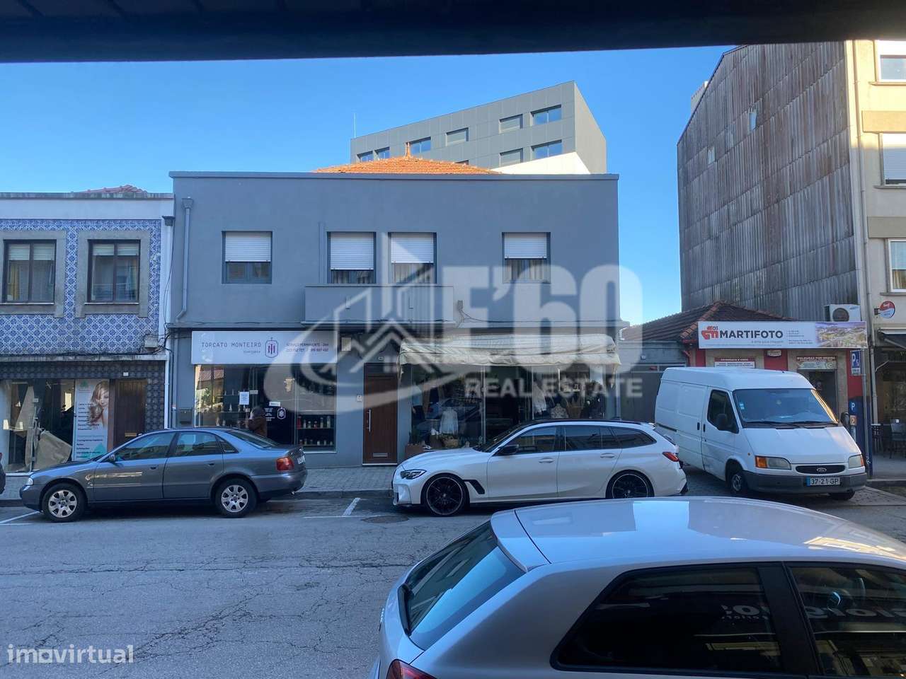 Metro Santo Ovídeo, Moradia c/Logradouro + 3 Lojas Rua Soares dos R... - Grande imagem: 5/9