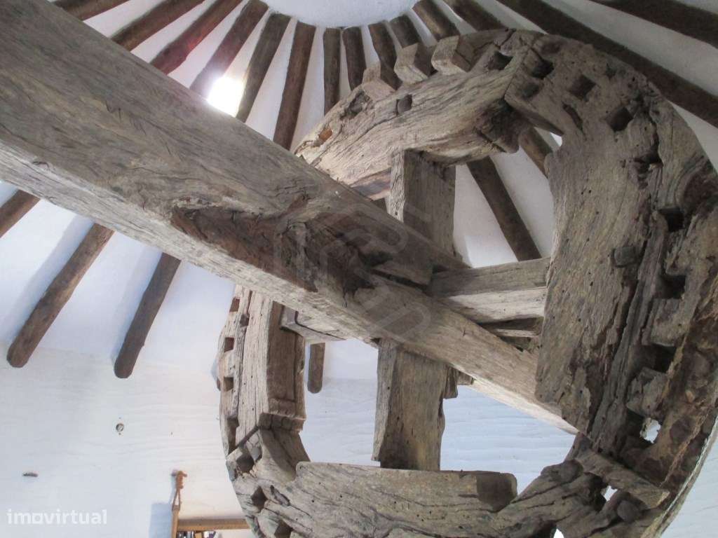 Moinho de vento tradicional, Loulé, Algarve - Grande imagem: 3/26