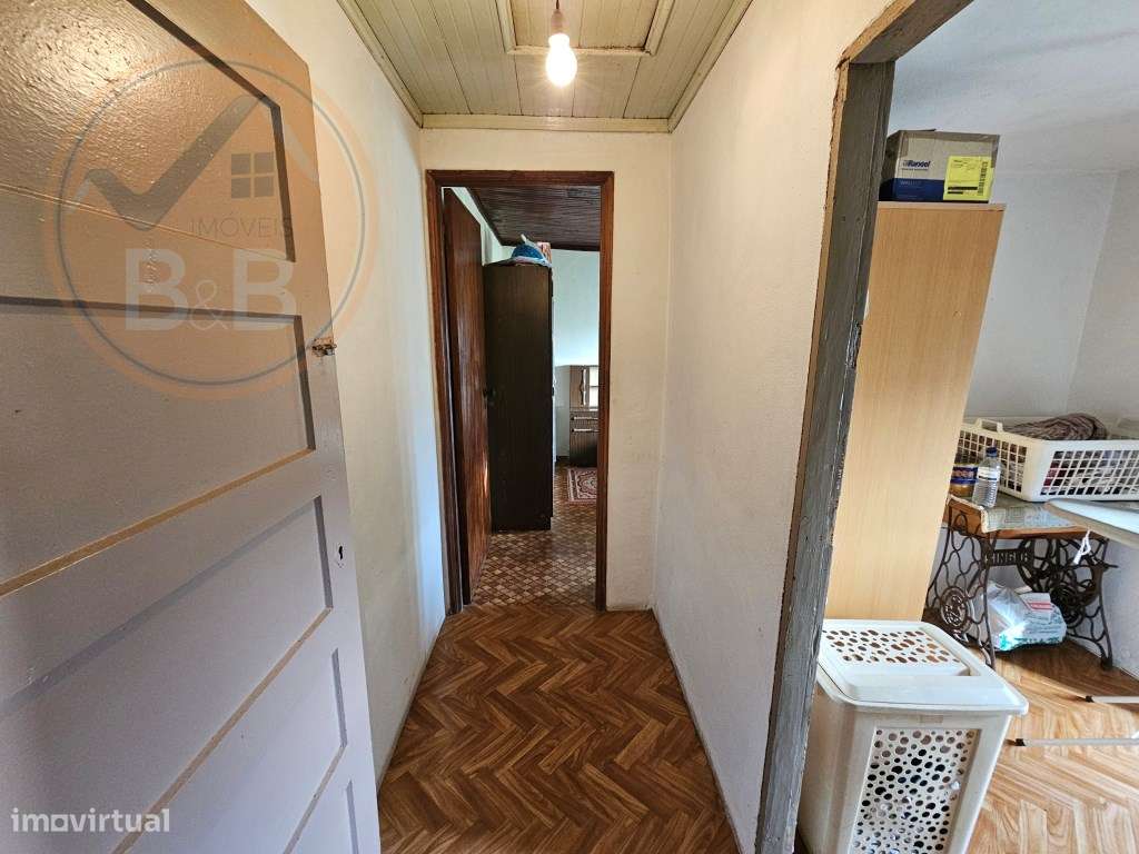 Moradia T4, em pedra, com terreno de 2.366 m² e Espigueiro datado d...-26
