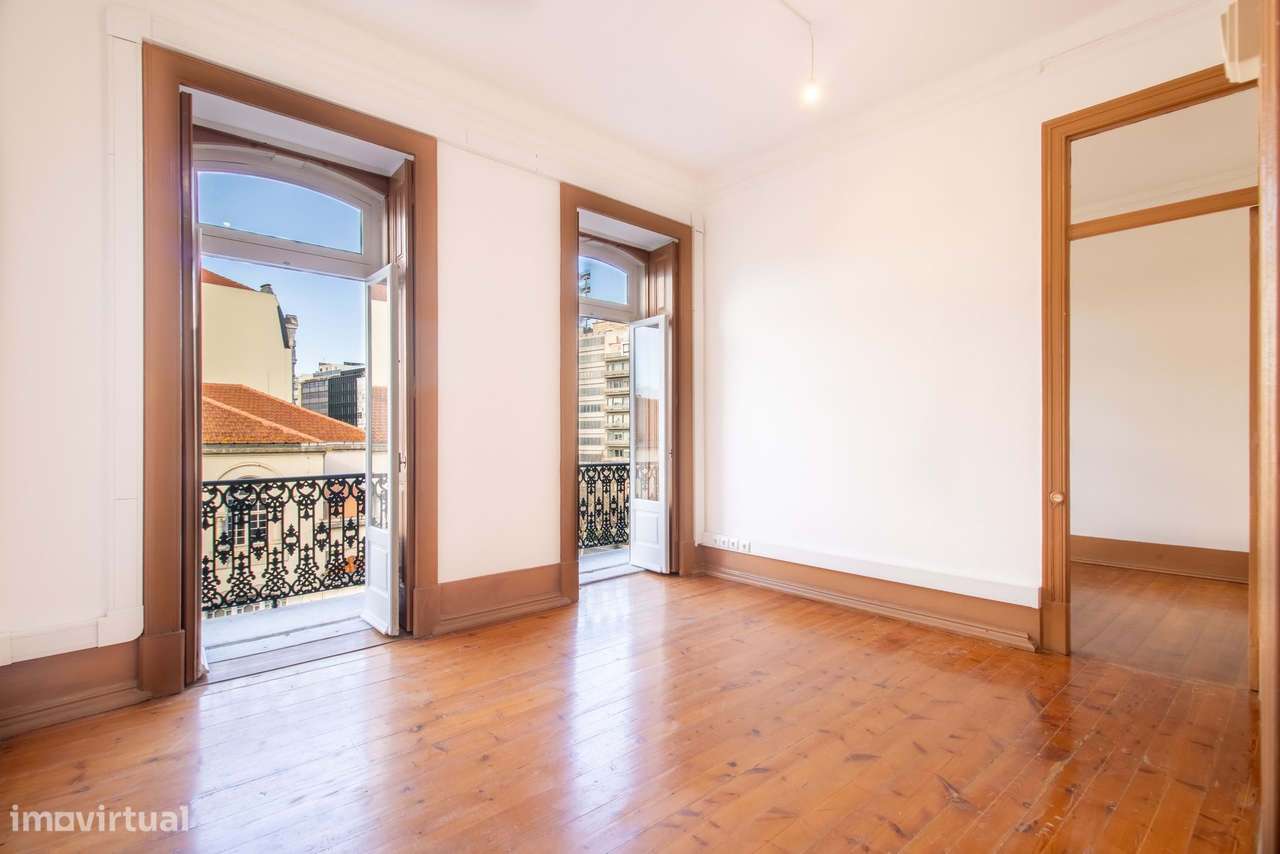 T4 a 5 minutos a pé do metro Saldanha - Grande imagem: 2/26