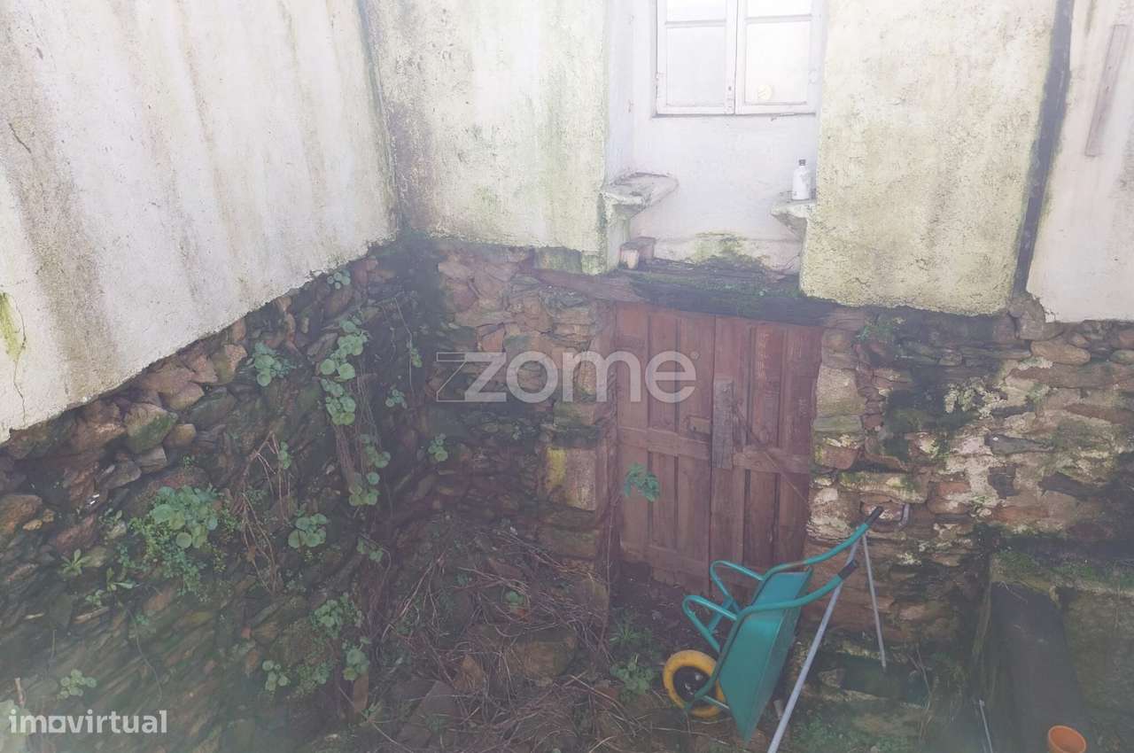 Reerguer com Estilo: Moradia T2 com Vista sobre Paços, Sabrosa-17