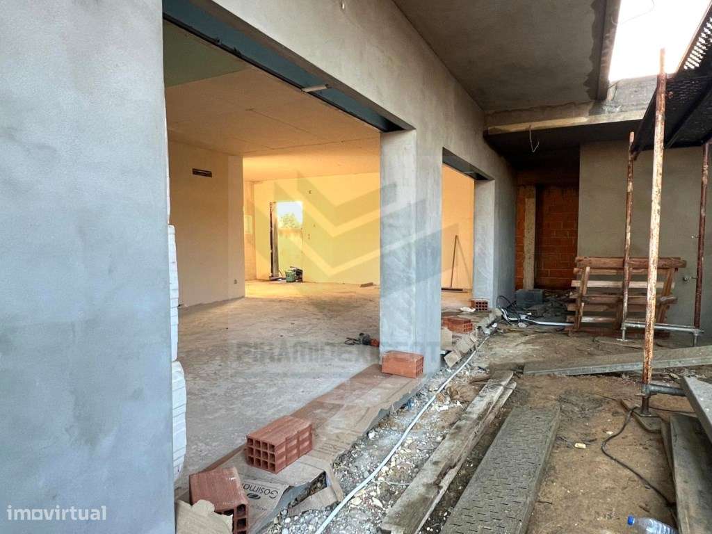 Moradia Isolada Urbanização Nova, 2 min. do Centro Moita-11