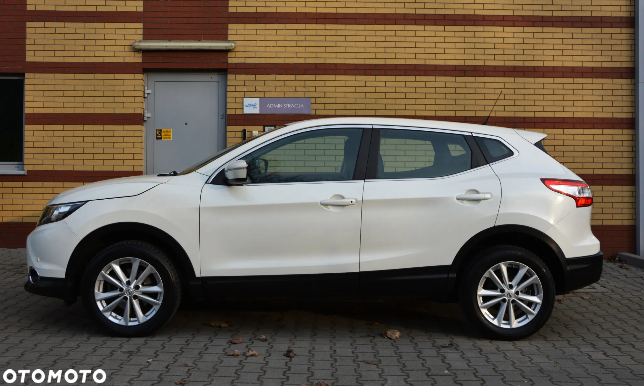 Nissan Qashqai 1.6 DCi DPF Start/Stop tekna - 11