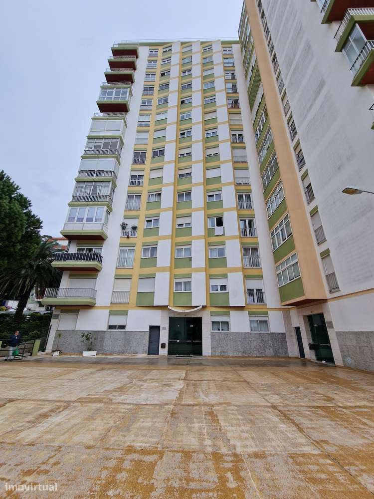 Apartamento T2 em Carnaxide - Centro de Carnaxide-25