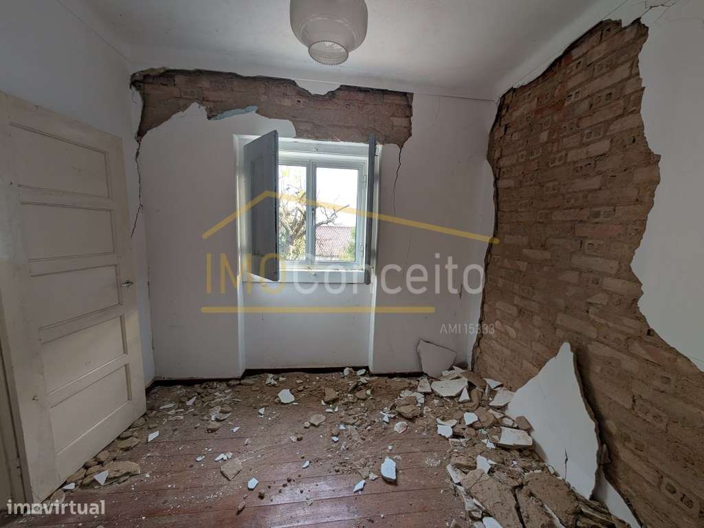 Casa tradicional para renovar - Rexaldia - TORRES NOVAS-18