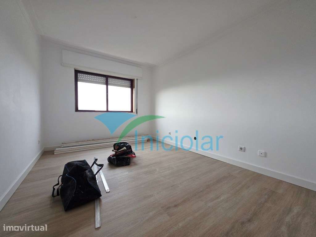 T2 Rio Tinto| Remodelado| Varanda| Arrumo-10