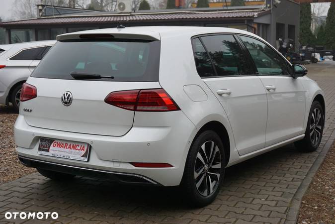 Volkswagen Golf - 3