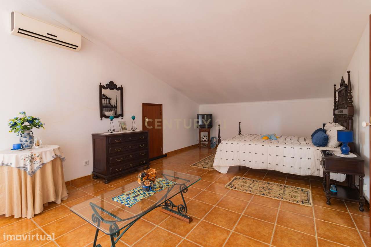 Moradia T3 a 10 minutos de Leiria-16
