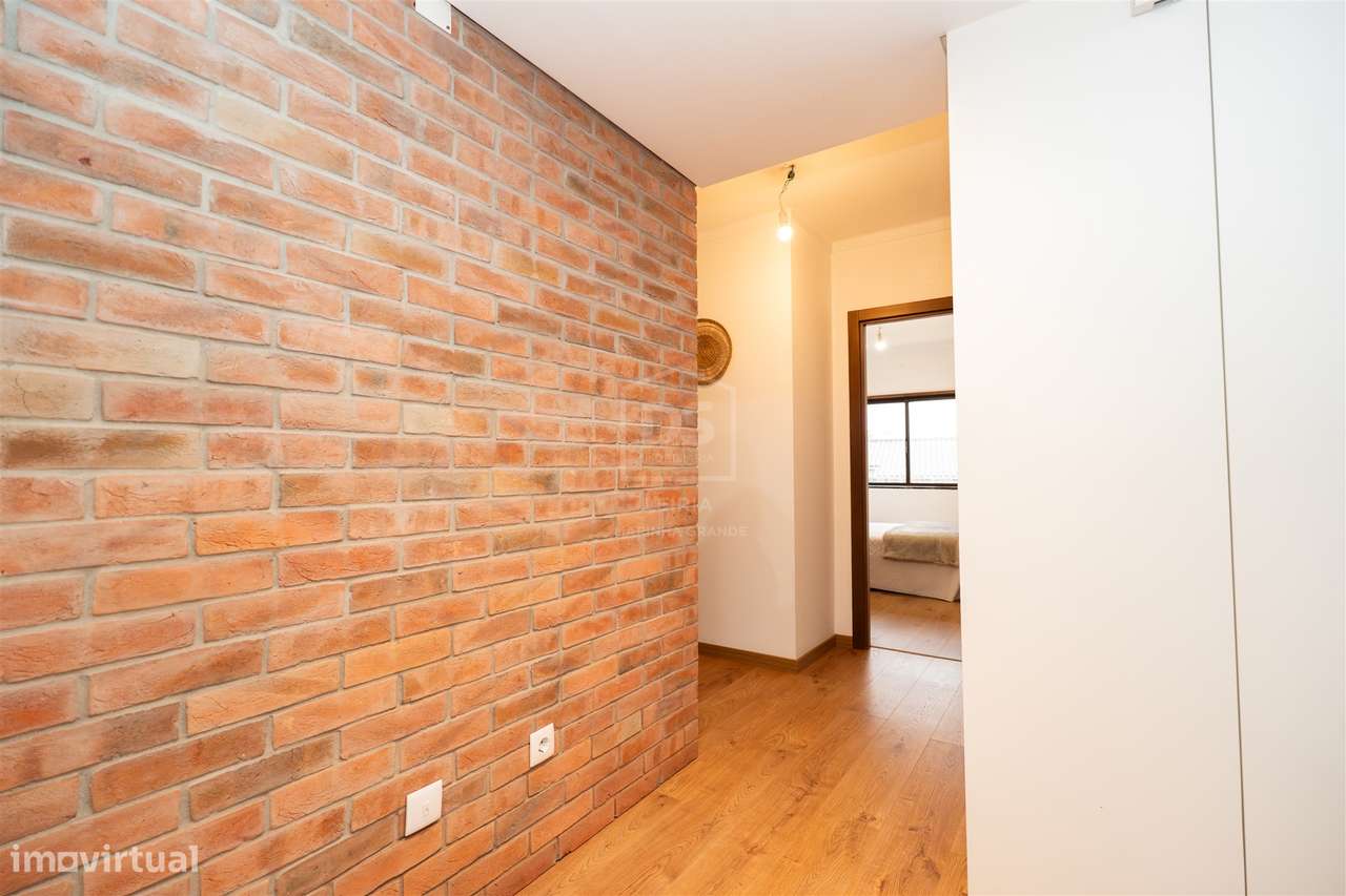 T3 renovado com garagem no centro da Marinha Grande - Grande imagem: 5/31