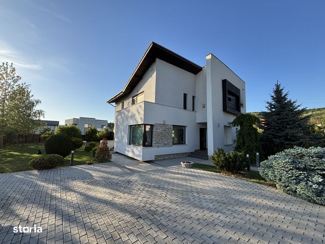 Casa  1080 mp teren Stefanesti-Valea Mare la 3km de Orasul Pitesti-5