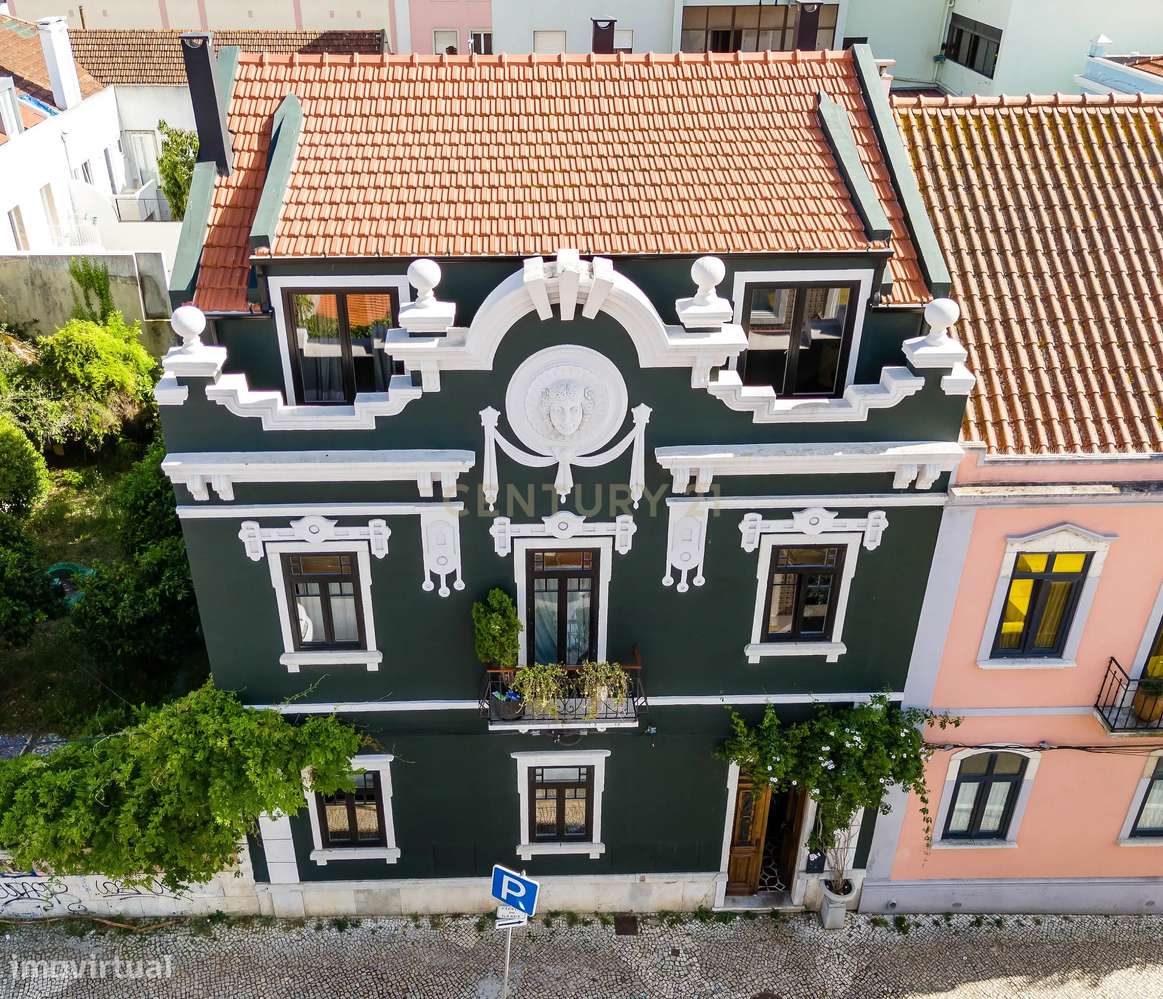 Moradia única de interesse histórico, no emblemático Bairro Salgado, S-0