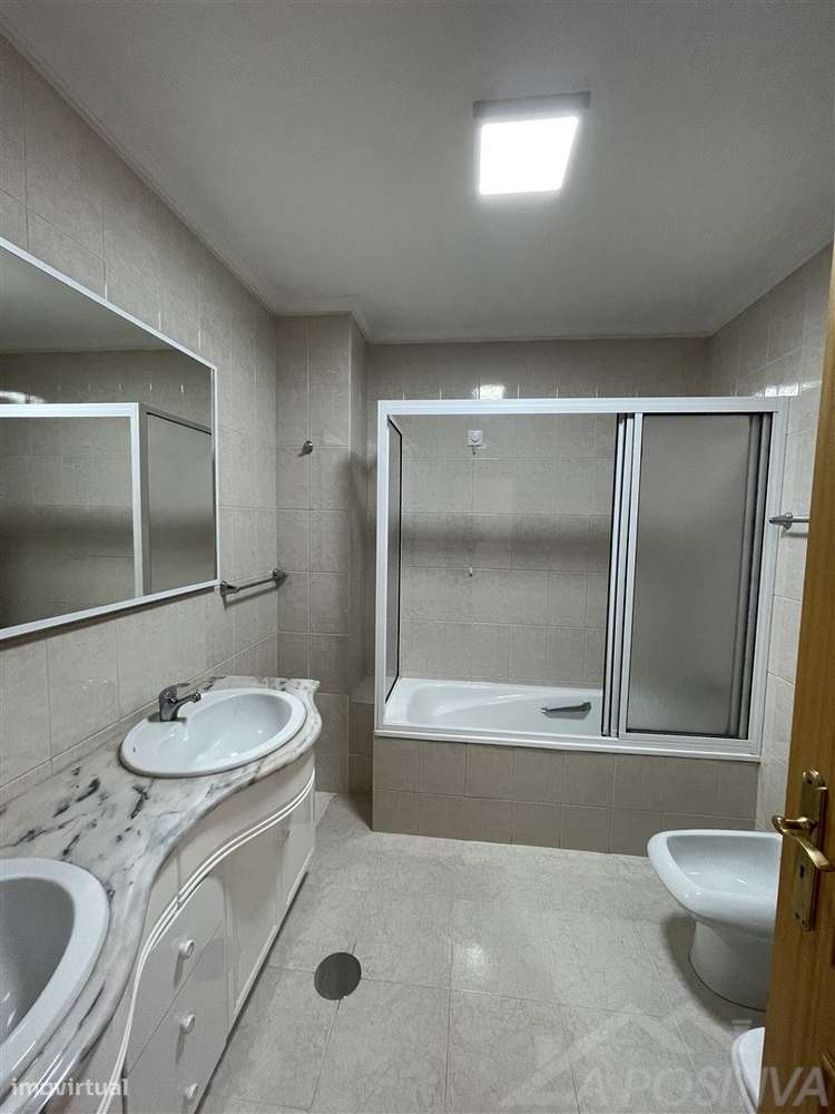 Apartamento T2+1 Venda em São João da Madeira,São João da Madeira-24