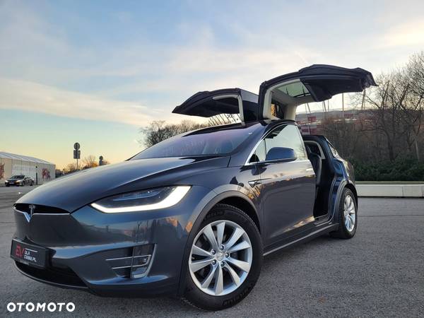 Tesla Model X Long Range Plus - 4