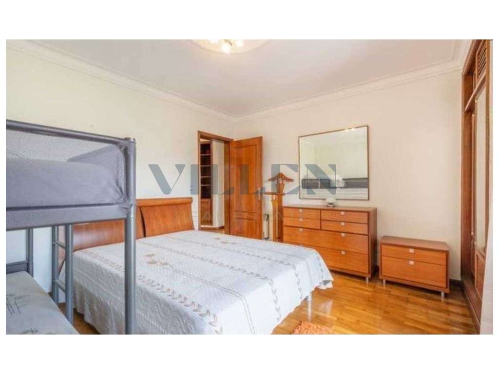 Apartamento T3 a 200m da Praia das Caxinas-6