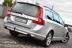 Volvo V70 D5 Momentum - 23