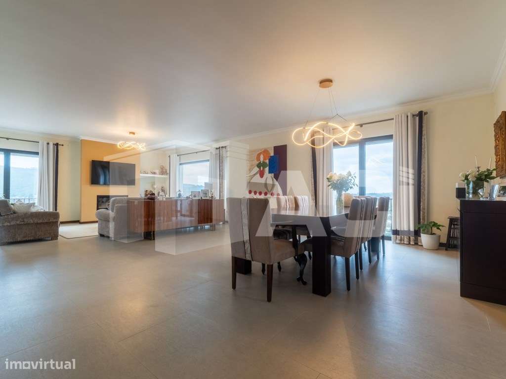 Magnífica Moradia V3+1 com Piscina - Porto de Mós-7