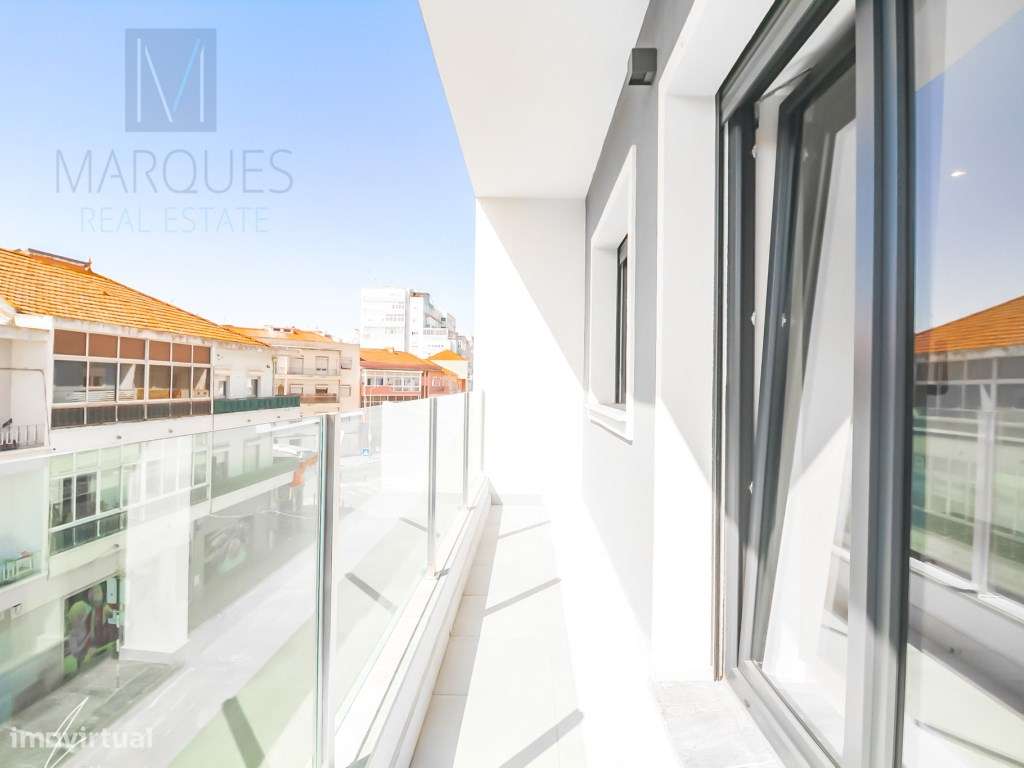 Apartamento T4 com 3 Suites em Almada-29
