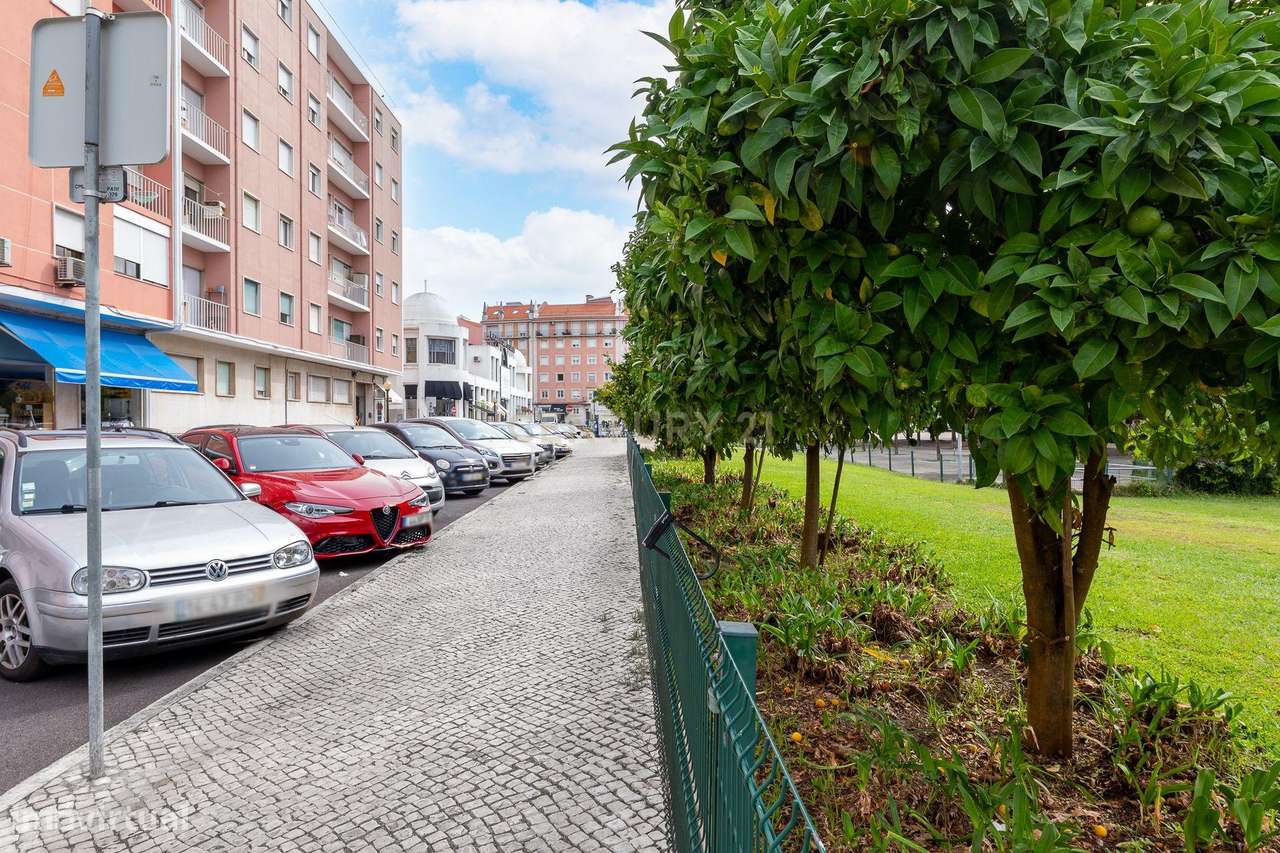 Mercado de Campo de Ourique, incrível Esplanada / Restaurante / Bar - Grande imagem: 4/7