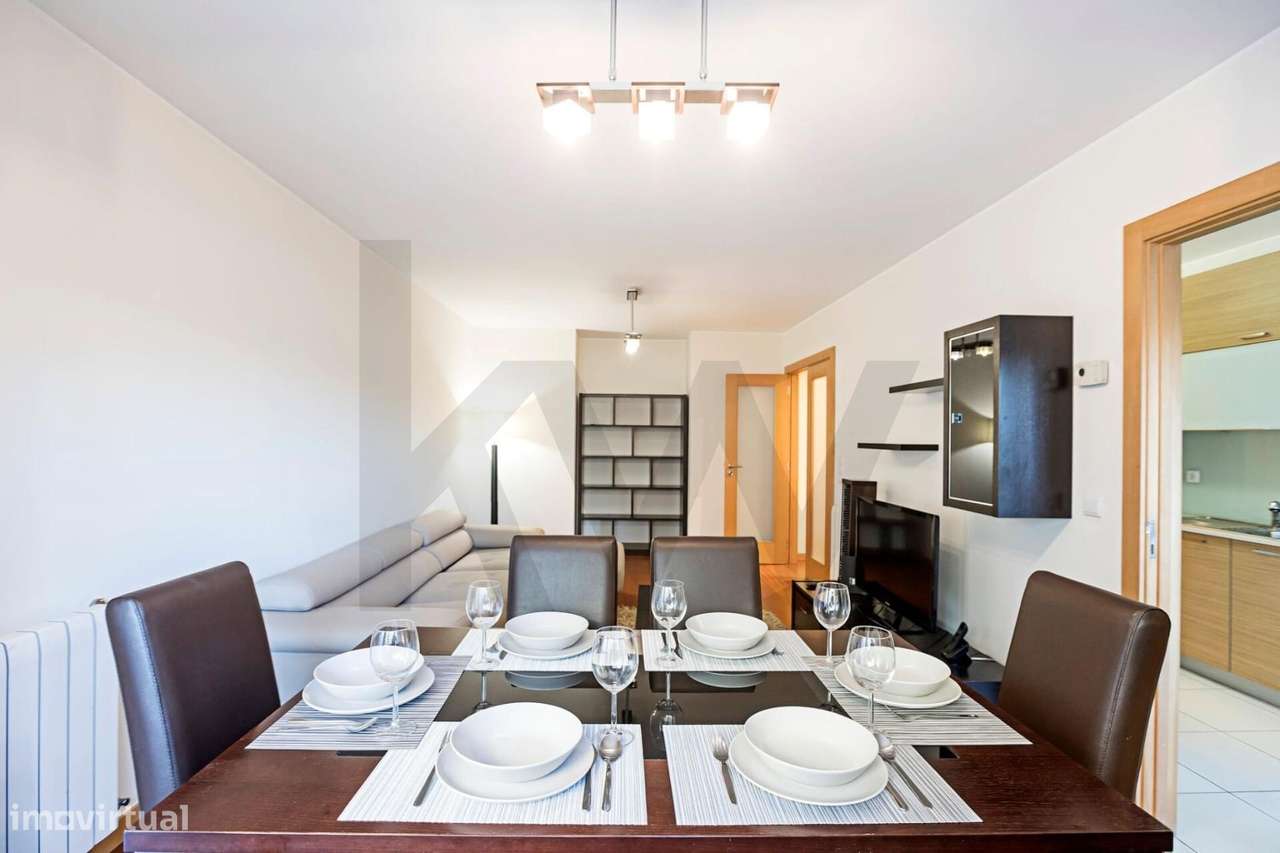 T2 Mobilado na Av. da República - 1 Suíte TV em todas as divisões e Ga - Grande imagem: 3/20