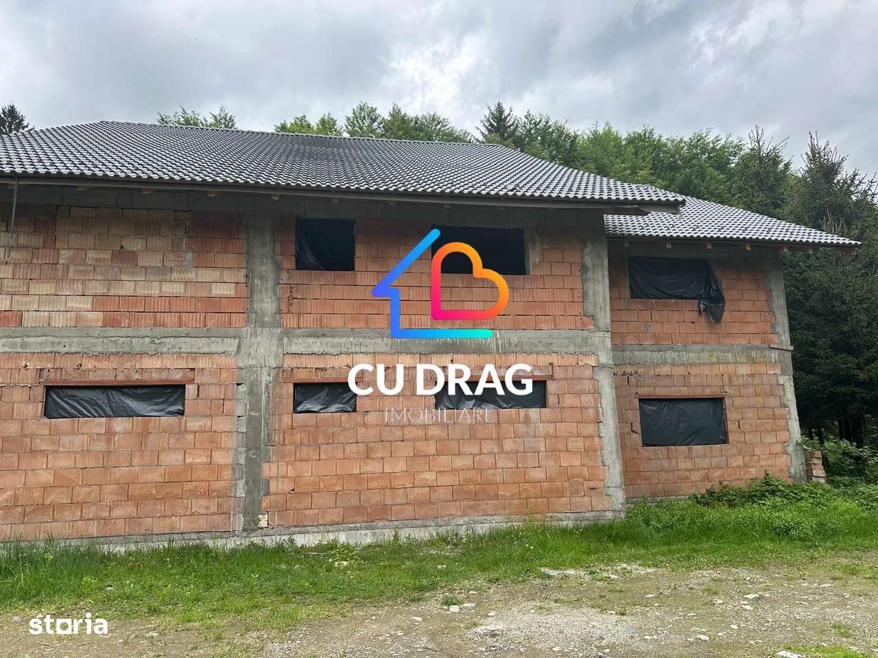 Investiție cu suflet: Pensiune de vânzare pe Valea Avrigului - Imagine principală: 2/11