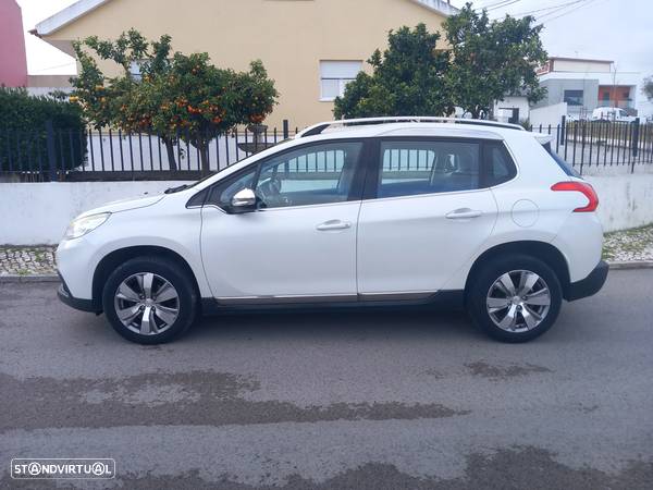 Peugeot 2008 1.6 e-HDi Allure 2-Tronic - 2