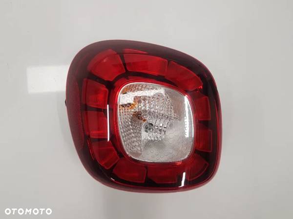 Lampa lewy tył Led SMART FORFOUR II A2539062700 EUROPA 2014r-> - 1