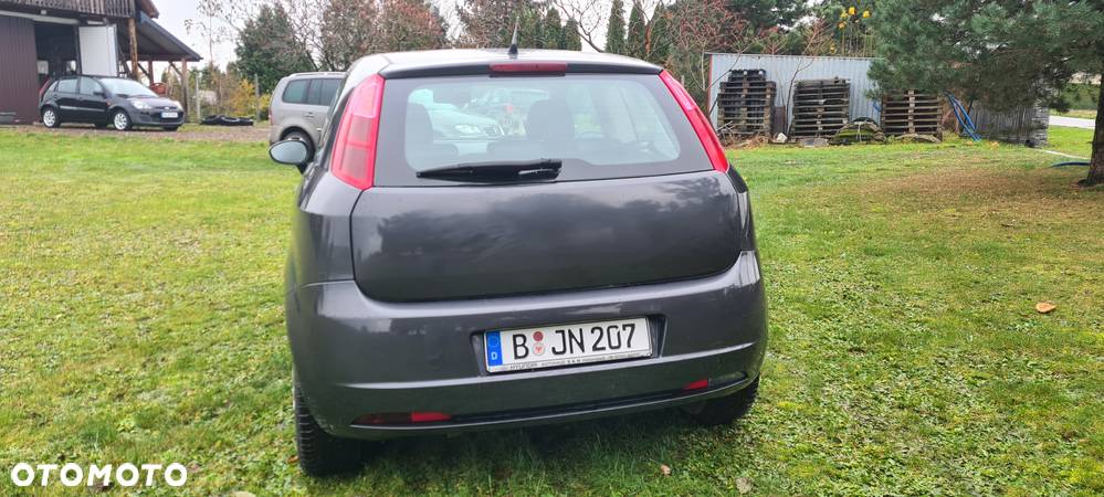 Fiat Grande Punto 1.4 8V Active - 4