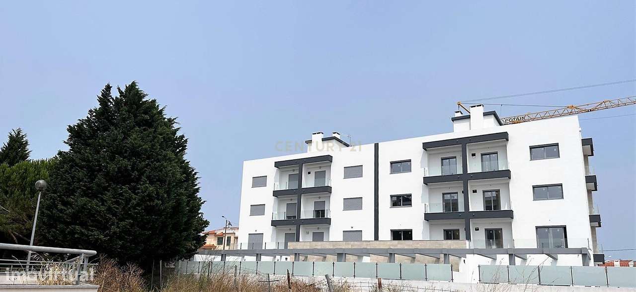 T3 Tires - 3 parqueamentos e arrecadação-10