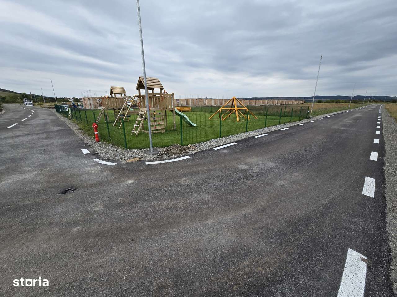 Casa 4 camere la cheie,10 minute de spital 150mp,700mp teren - Imagine principală: 4/17