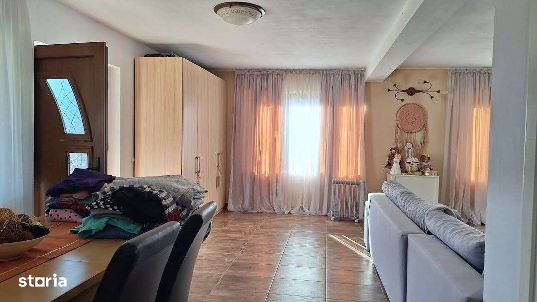 Casa de Vanzare Corbeni- Oestii- Arges-6