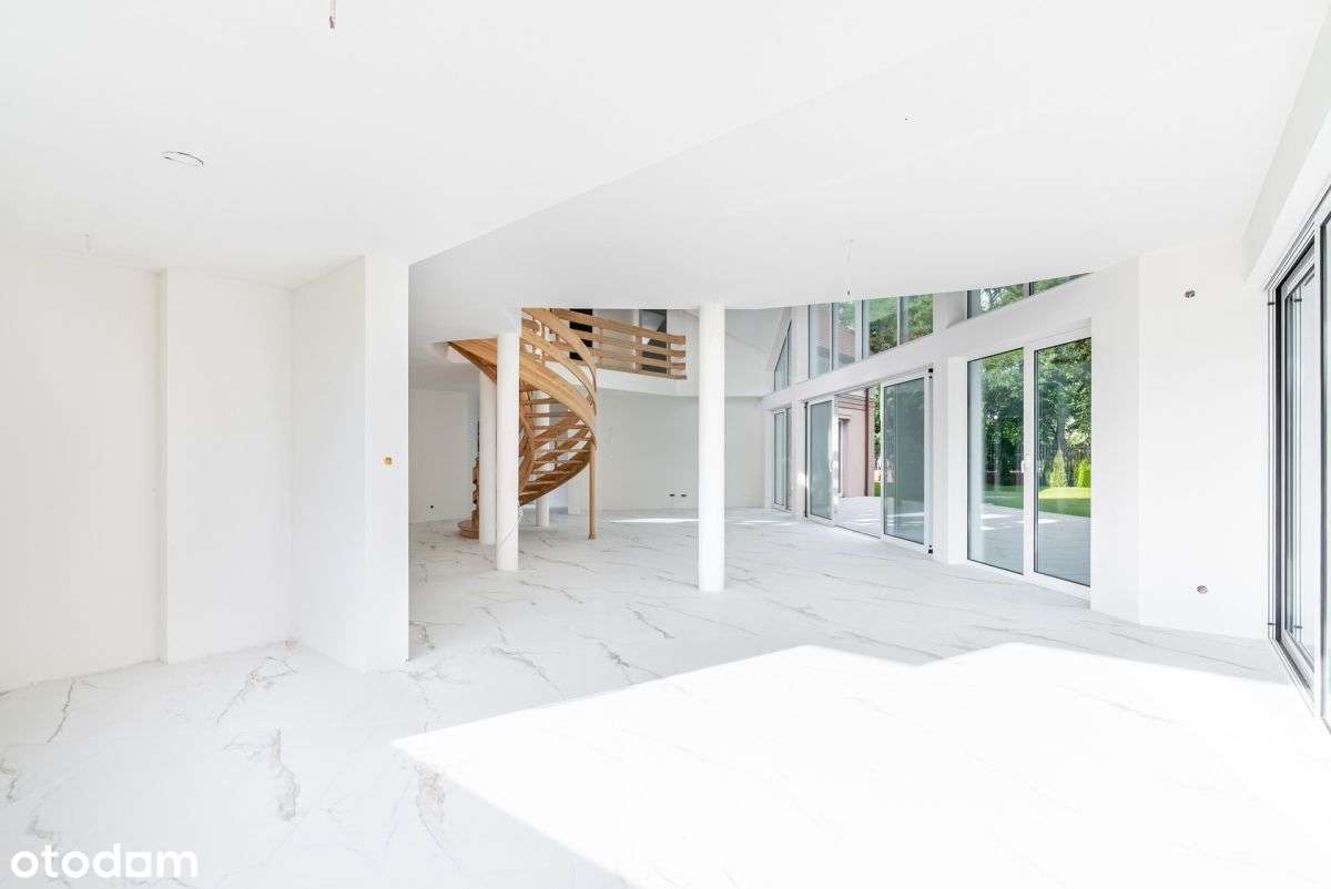 Wyjątkowy dom na sprzedaż na Rogach-12