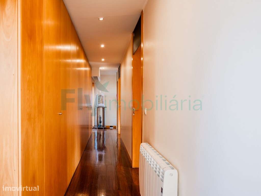 Moradia T3 em Fermentões com Piscina e Zona de Churrasqueira-16