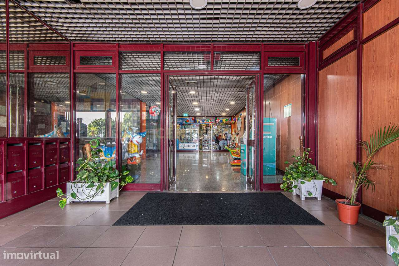 Loja em Alfragide - Quinta Grande - Excelente Oportunidade de Investim - Grande imagem: 2/18