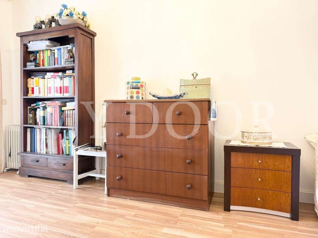 Apartamento T2 - Bobadela - c/ Parqueamento - Arrecadação-31