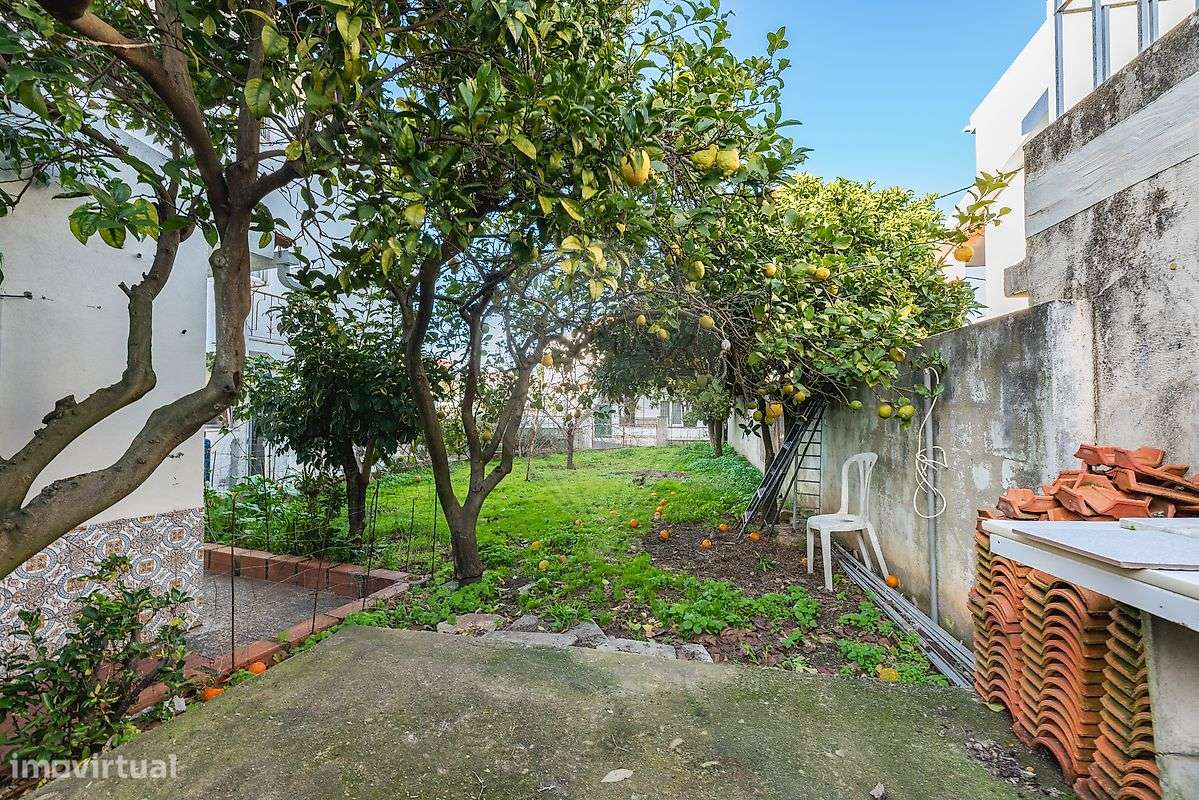 Moradia T9 para venda-10