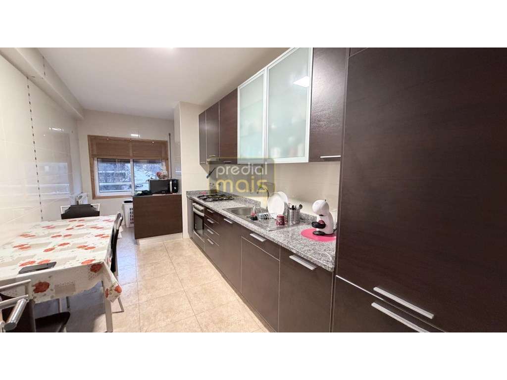 APARTAMENTO T3 C/ NOVO - Junto ao Centro - Zona Privilegiada-6