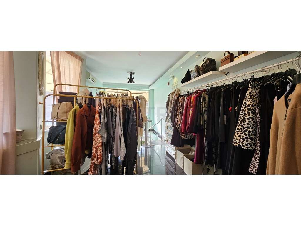 Oportunidade imperdível para adquirir um Café Boutique totalmente e...-13