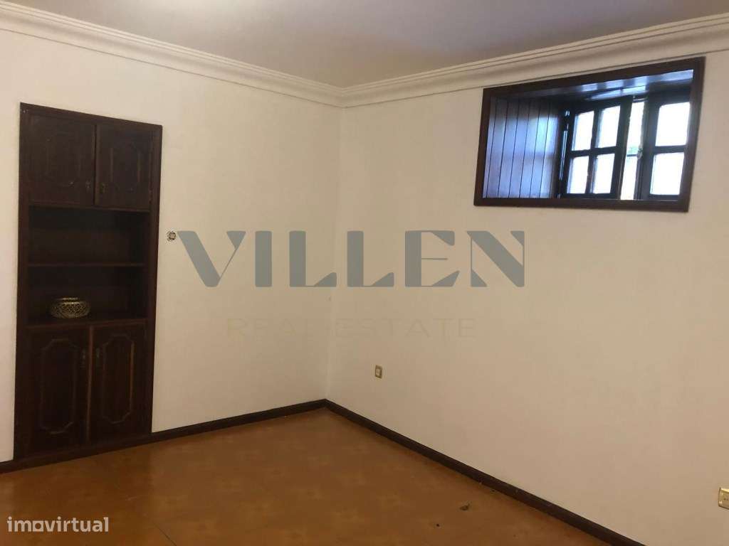 Moradia Geminada T2 em Pedroso Espaço, Natureza e Potencial!-6