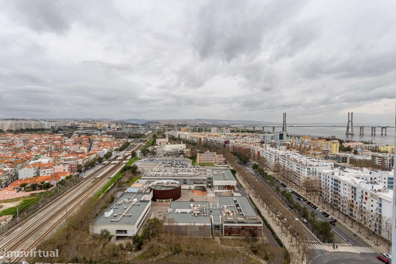 T0 com Vista no 22º Andar no Edifício Panoramic – Parque das Nações-13
