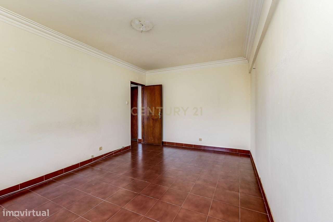 T2 - CASAL DE SÃO BRÁS, AMADORA - Grande imagem: 4/23