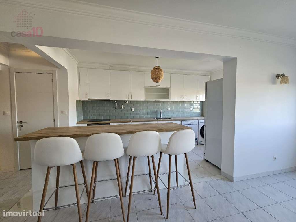 Apartamento T3 renovado para venda em São Marcos-0