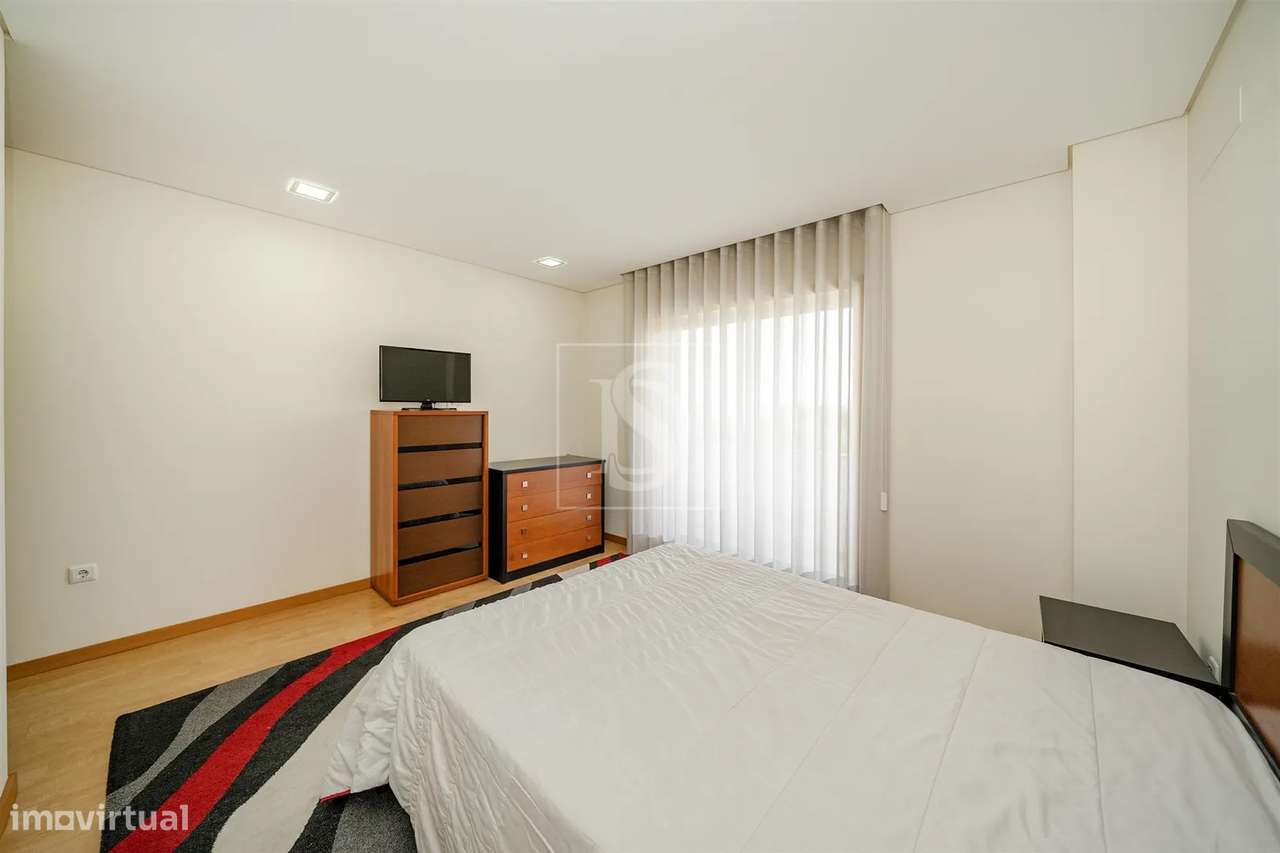 Moradia T4 com 2 Suites em Gamil – Barcelos-31