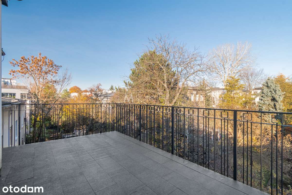 Penthouse z dużym tarasem - stara Saska Kępa!-16