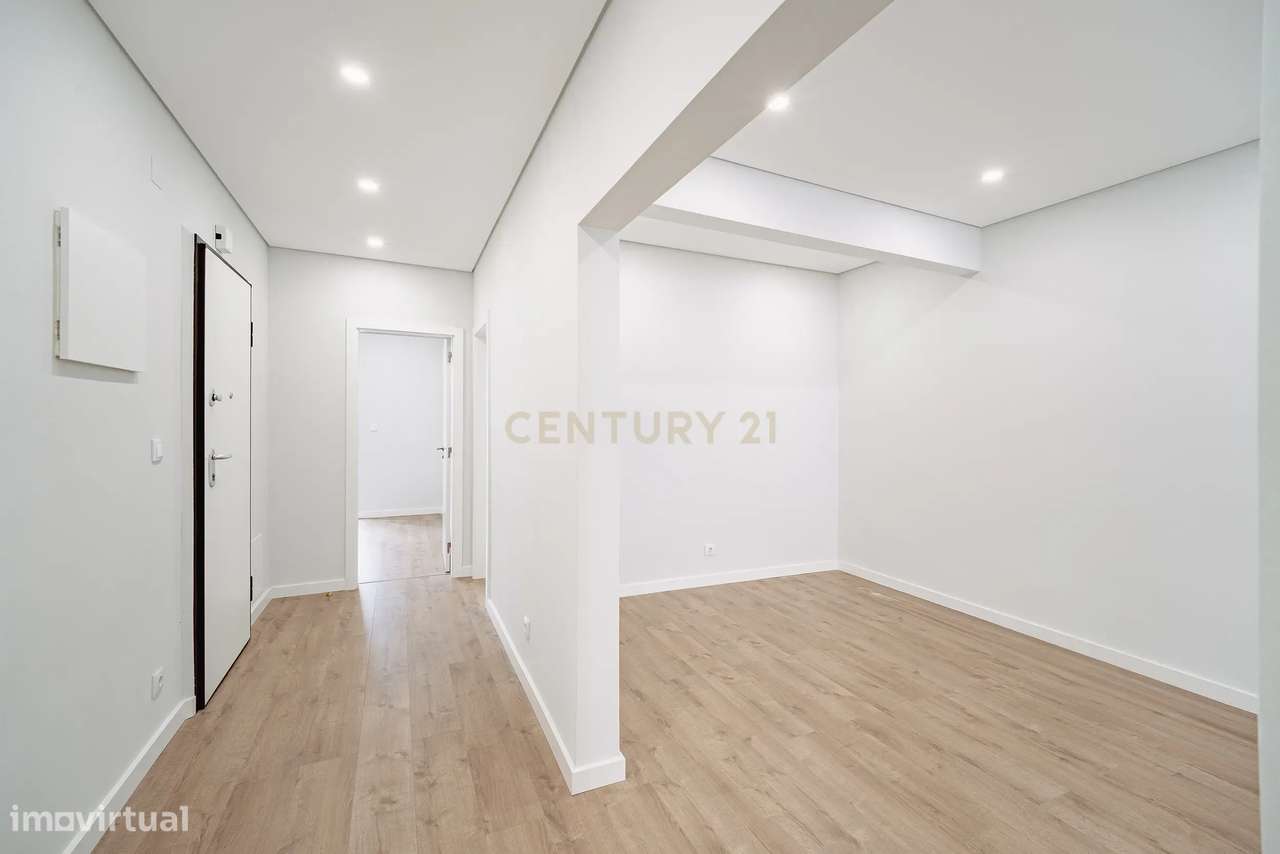 Apartamento T2 Cova da Piedade – Excelente Localização-13