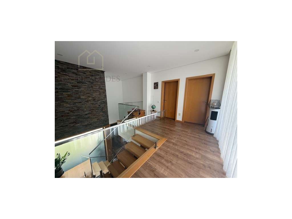 Moradia T4 com terreno | Jardim | Rio Douro - Rio Mau, Penafiel, pa... - Grande imagem: 5/20