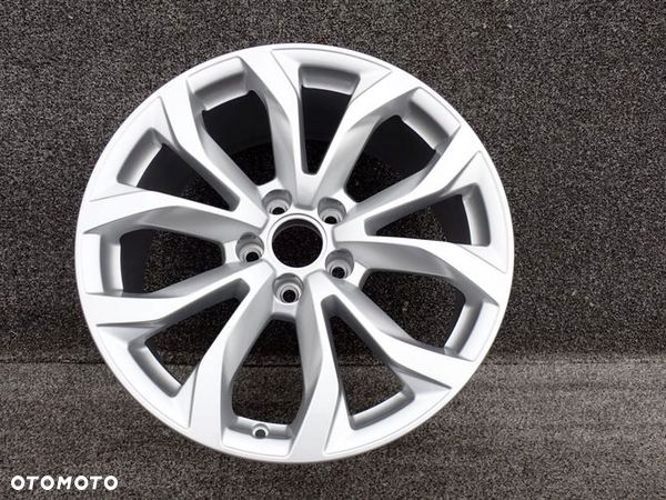 AUDI A6 C8 8Jx18 ET39 5x112 felga aluminiowa - 1