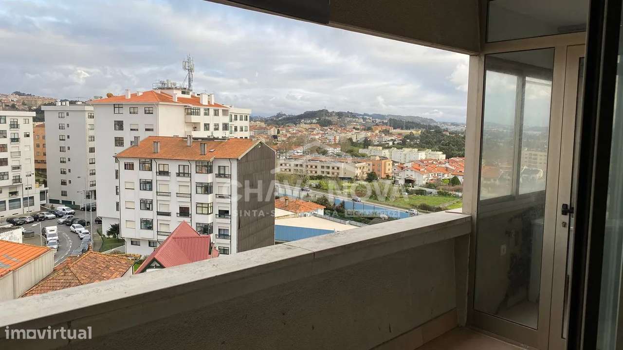 Apartamento T2+1 c/ Lugar de Garagem e Arrumo em Vilar do Paraíso - Grande imagem: 5/18